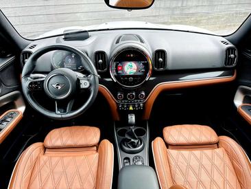 Mini Countryman COOPER SE — photo 4