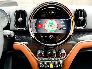 Mini Countryman COOPER SE — photo 10