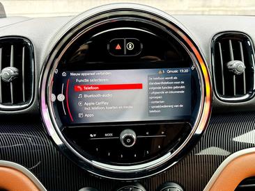 Mini Countryman COOPER SE — photo 13