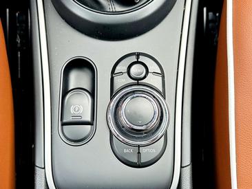 Mini Countryman COOPER SE — photo 16