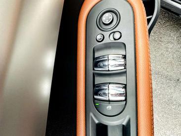 Mini Countryman COOPER SE — photo 28