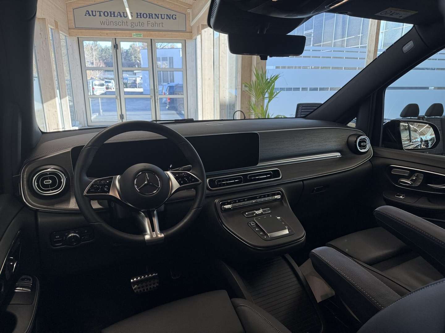 Mercedes V-Class 300 D 4MATIC - 2024 - Joinsteer - #4