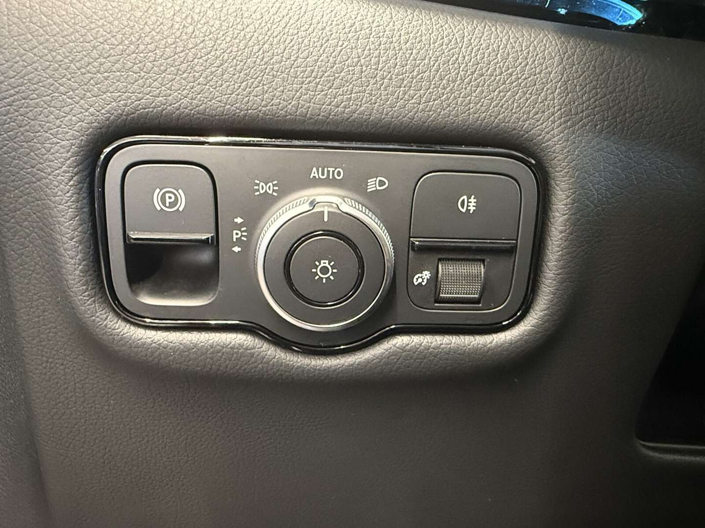 Mercedes V-Class 300 D 4MATIC - 2024 - Joinsteer - #6