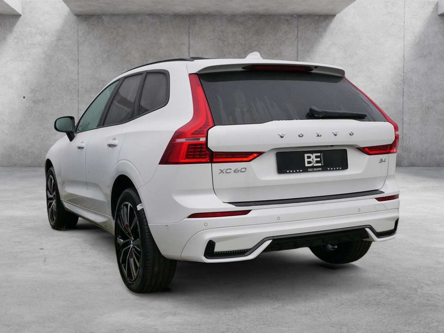 Volvo XC60 Plus B4 - 2024 - Joinsteer
