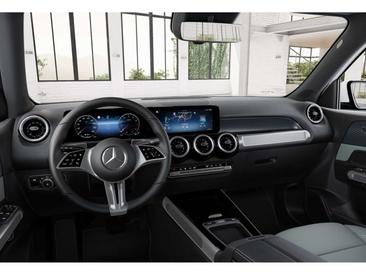 Mercedes GLB 220 Premium — photo 6