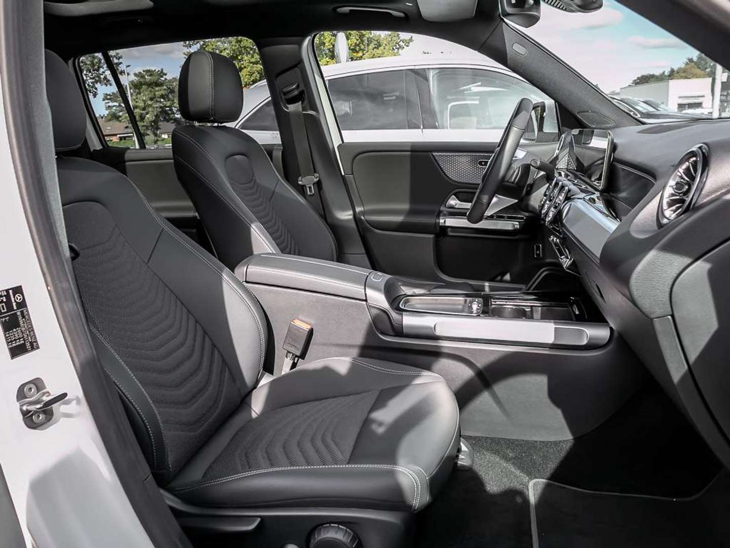 Mercedes EQB 300 Advanced - 2024 - Joinsteer - #4