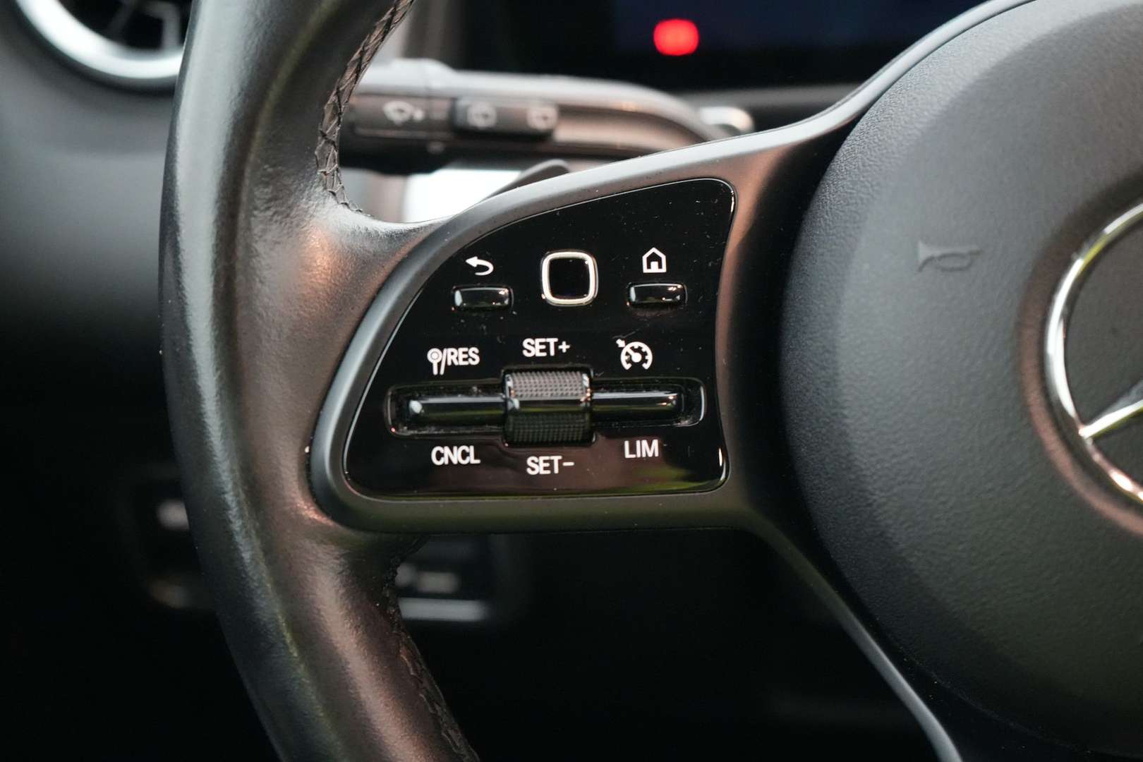 Mercedes GLB 200 Business - 2022 - Joinsteer - #26