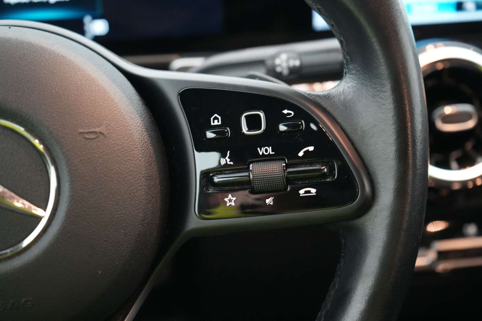 Mercedes GLB 200 Business - 2022 - Joinsteer - #27