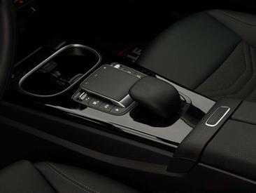Mercedes CLA Shooting Break 180 — photo 12