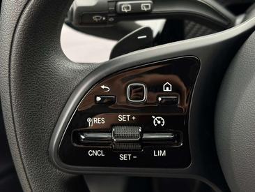 Mercedes CLA Shooting Break 180 — photo 14