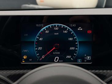 Mercedes CLA Shooting Break 180 — photo 16