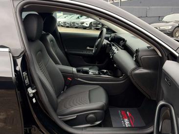 Mercedes CLA Shooting Break 180 — photo 24