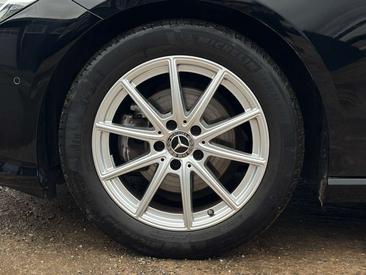 Mercedes CLA Shooting Break 180 — photo 28