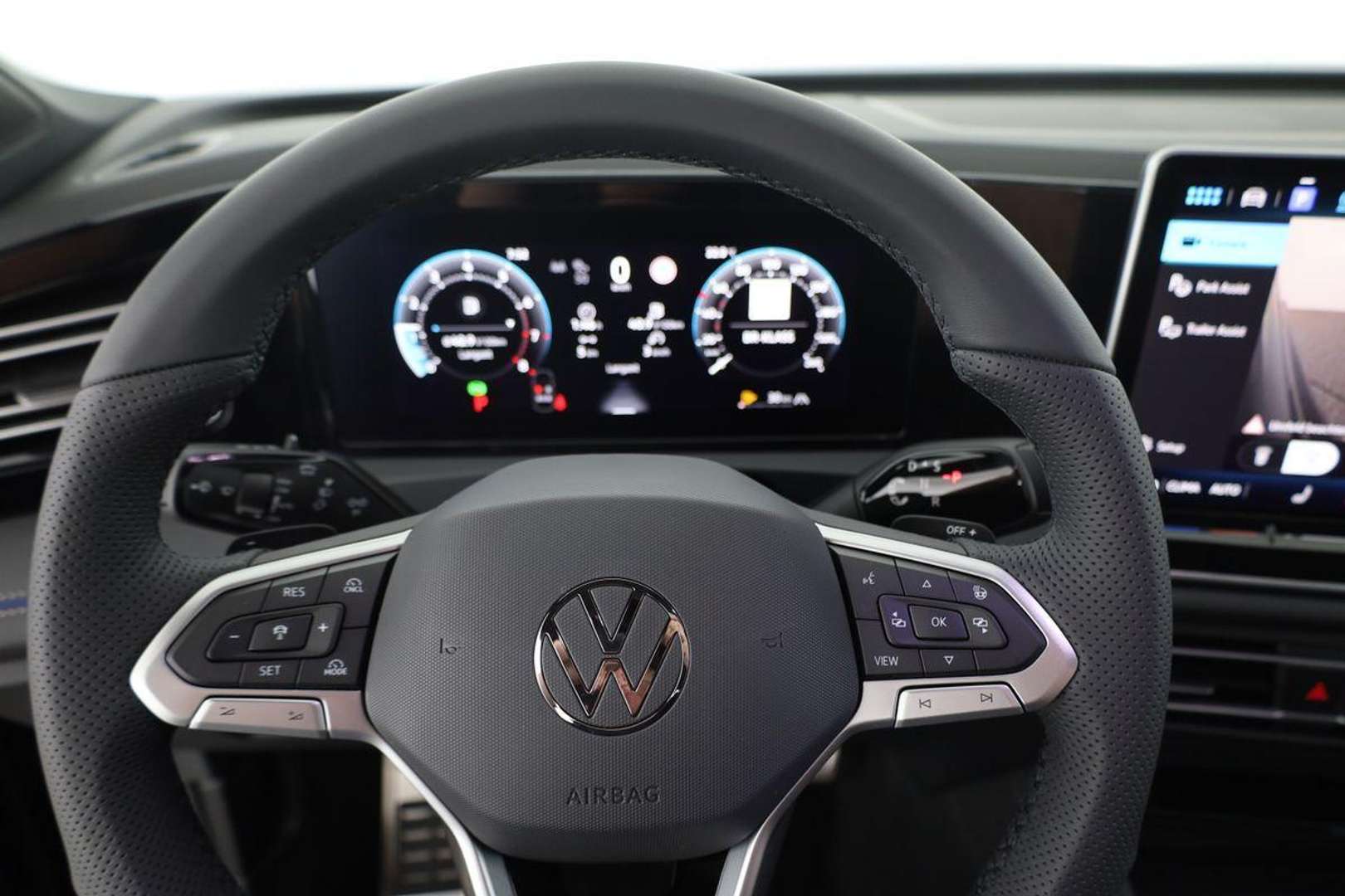 Volkswagen TIGUAN 4Motion R-Line - 2025 - Joinsteer - #6