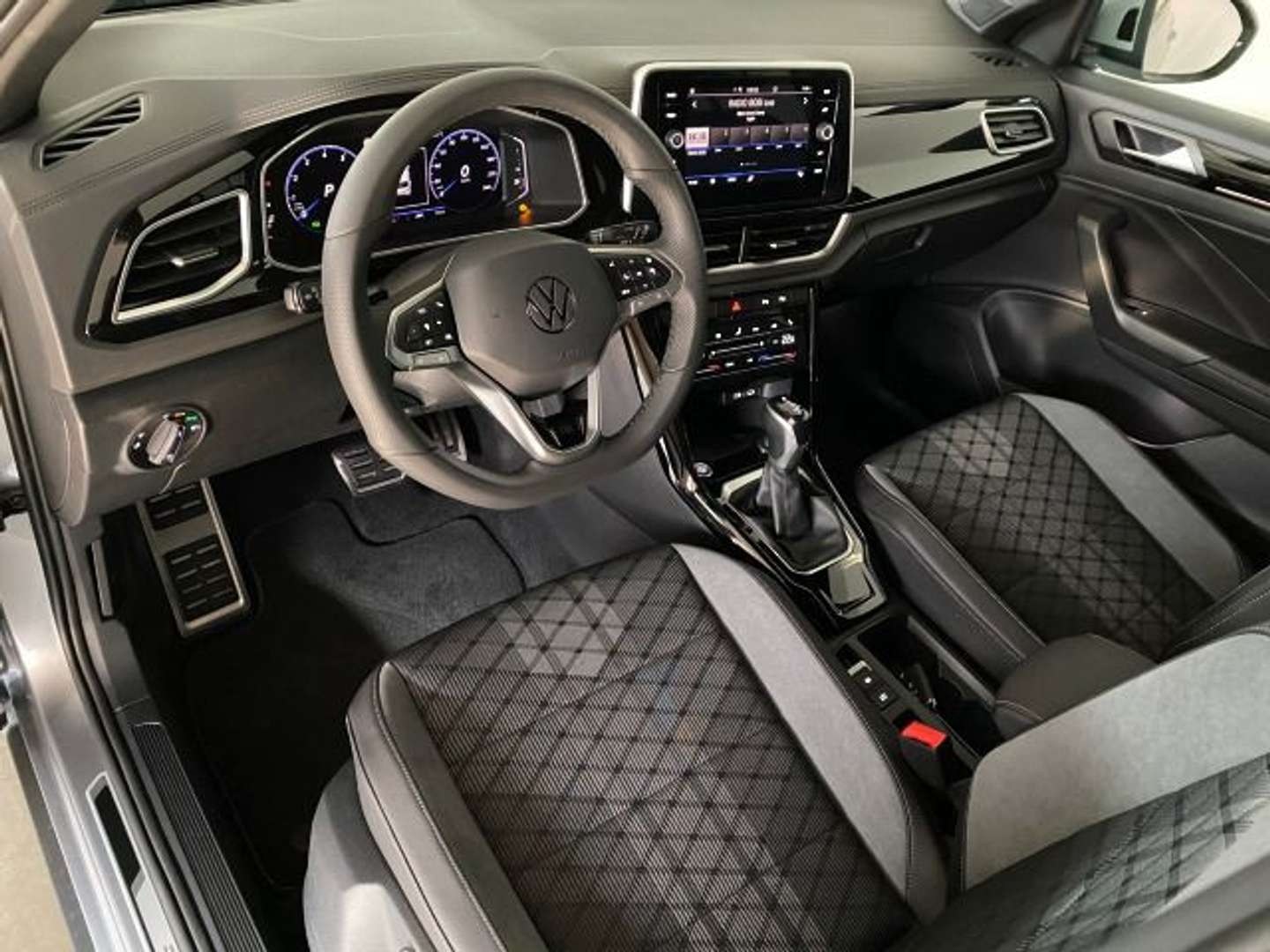 Volkswagen T-Roc R-Line - 2025 - Joinsteer - #5