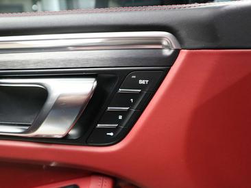 Porsche Macan GTS — photo 12