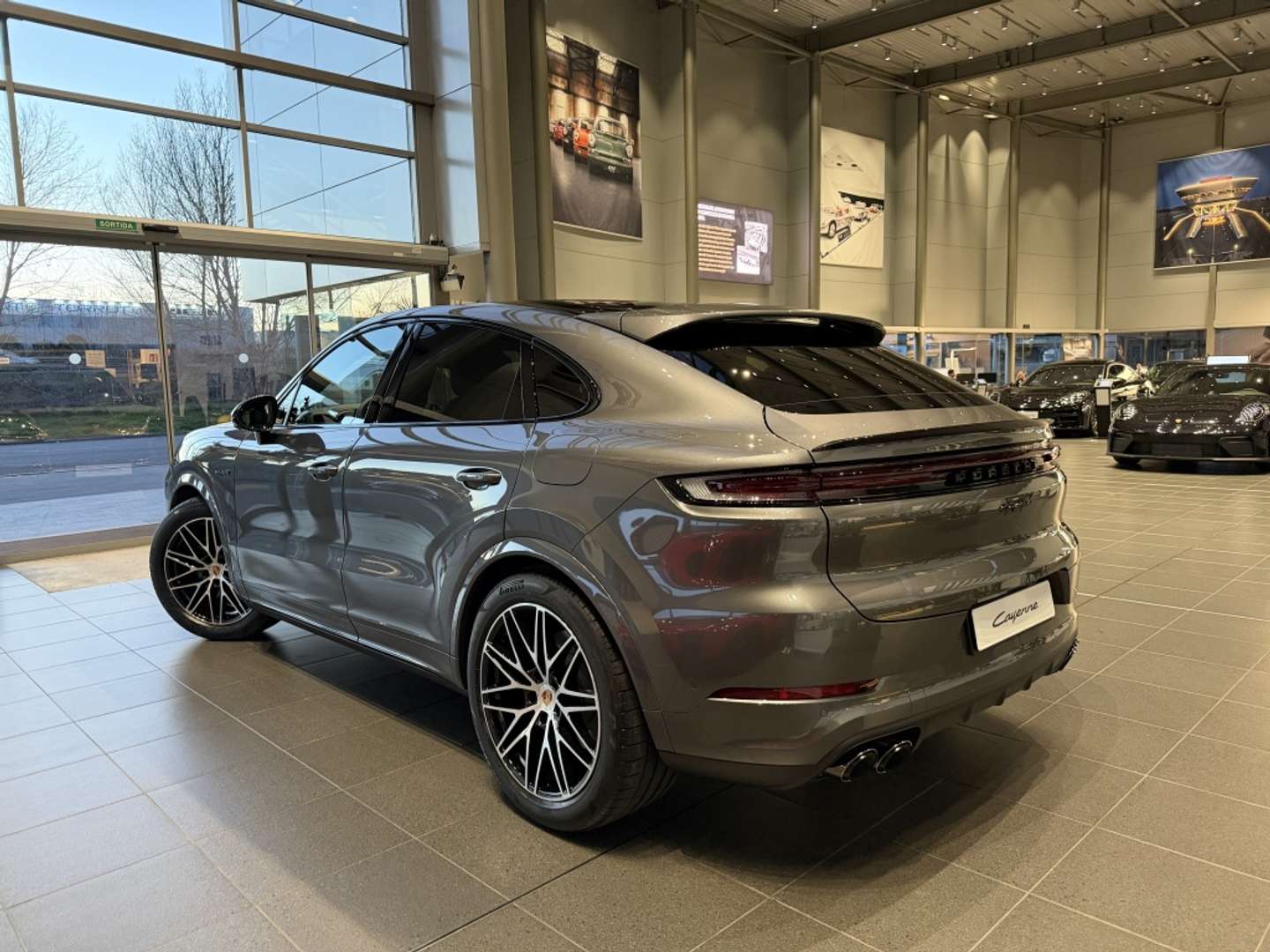 Porsche Cayenne Coupé E-hybrid Black Edition - 2026 - Joinsteer - #2
