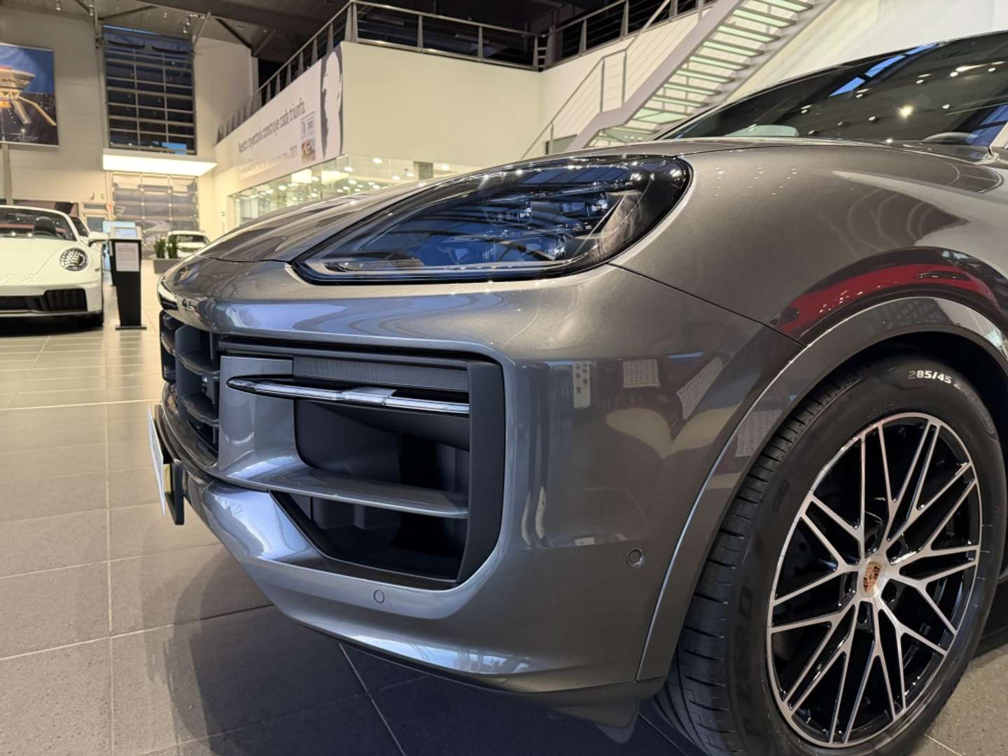 Porsche Cayenne Coupé E-hybrid Black Edition - 2026 - Joinsteer - #9