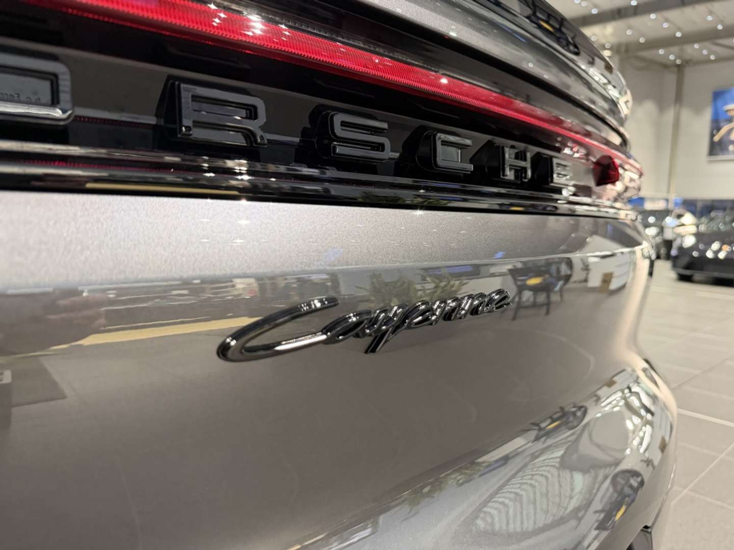 Porsche Cayenne Coupé E-hybrid Black Edition - 2026 - Joinsteer - #18