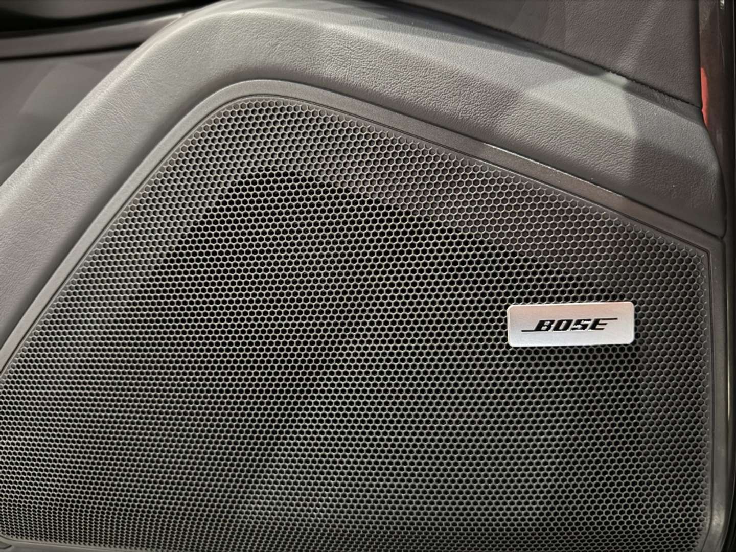 Porsche Cayenne Coupé E-hybrid Black Edition - 2026 - Joinsteer - #23