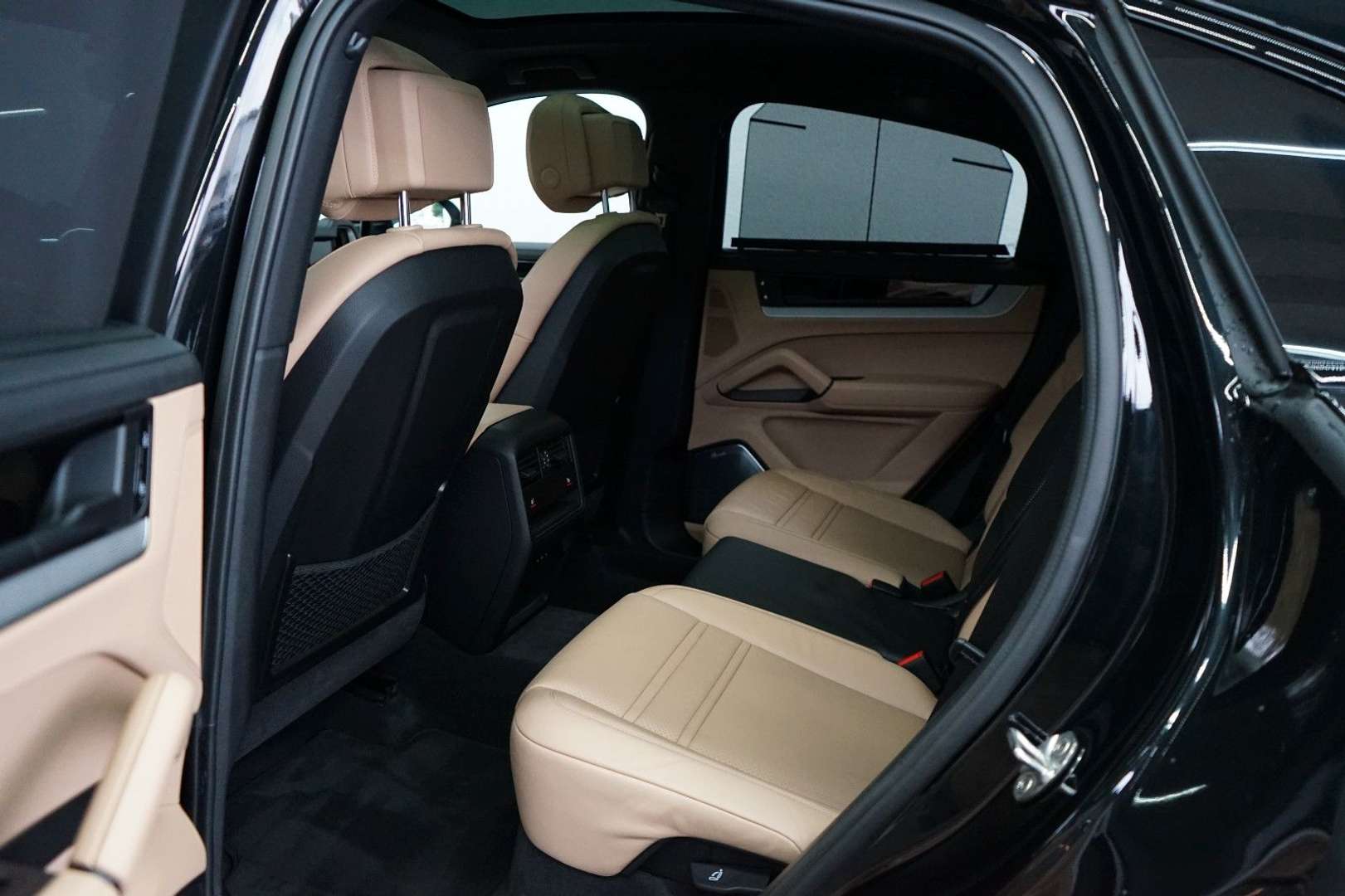 Porsche Cayenne Coupé E-Hybrid - 2024 - Joinsteer - #16