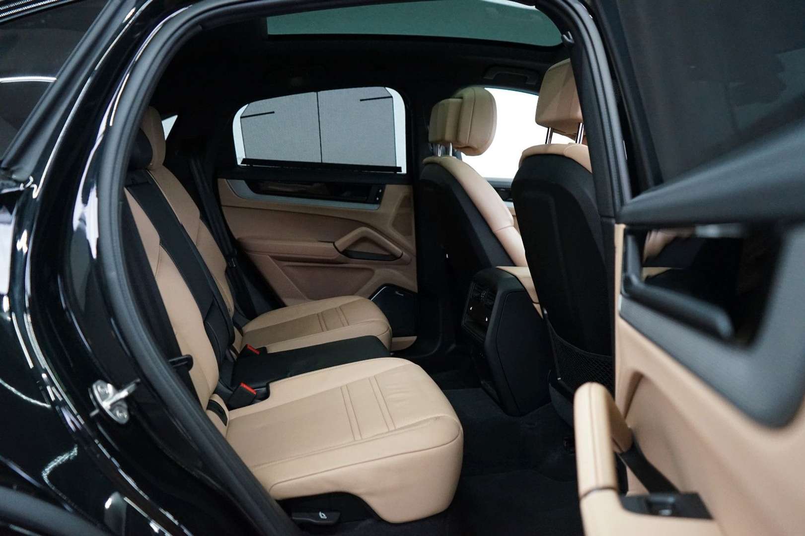 Porsche Cayenne Coupé E-Hybrid - 2024 - Joinsteer - #17