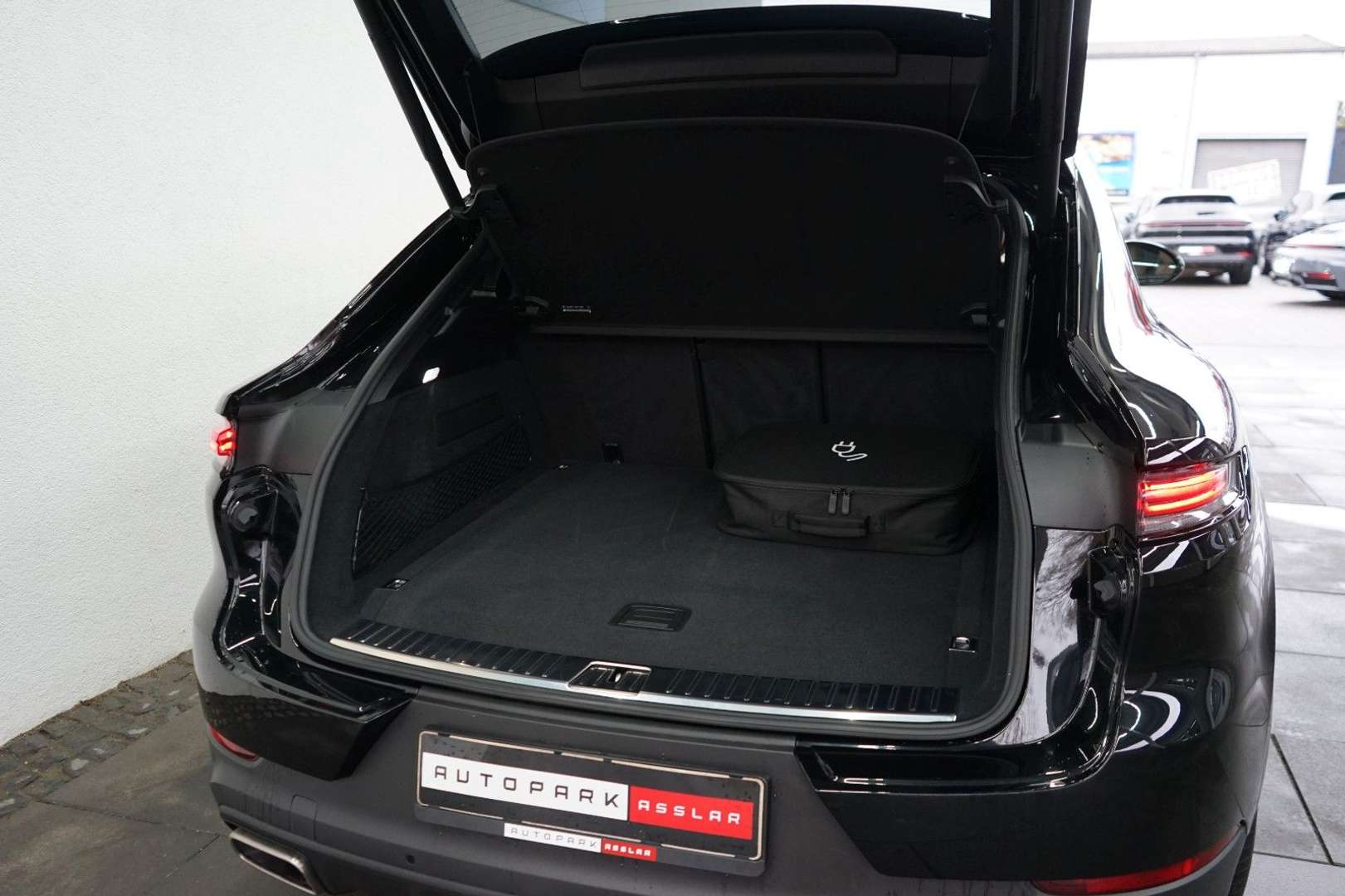 Porsche Cayenne Coupé E-Hybrid - 2024 - Joinsteer - #26