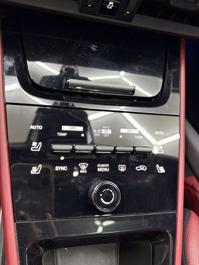 Porsche Cayenne Coupé E-Hybrid - 2024 - Joinsteer - #13