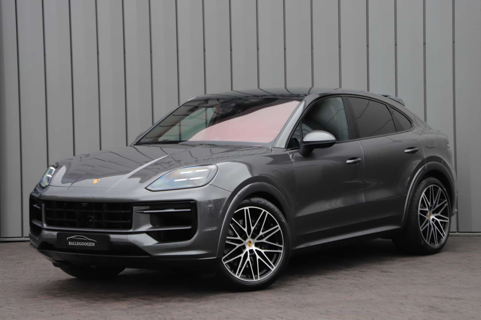 Porsche Cayenne Coupé E-Hybrid - 2024 - Joinsteer - #1