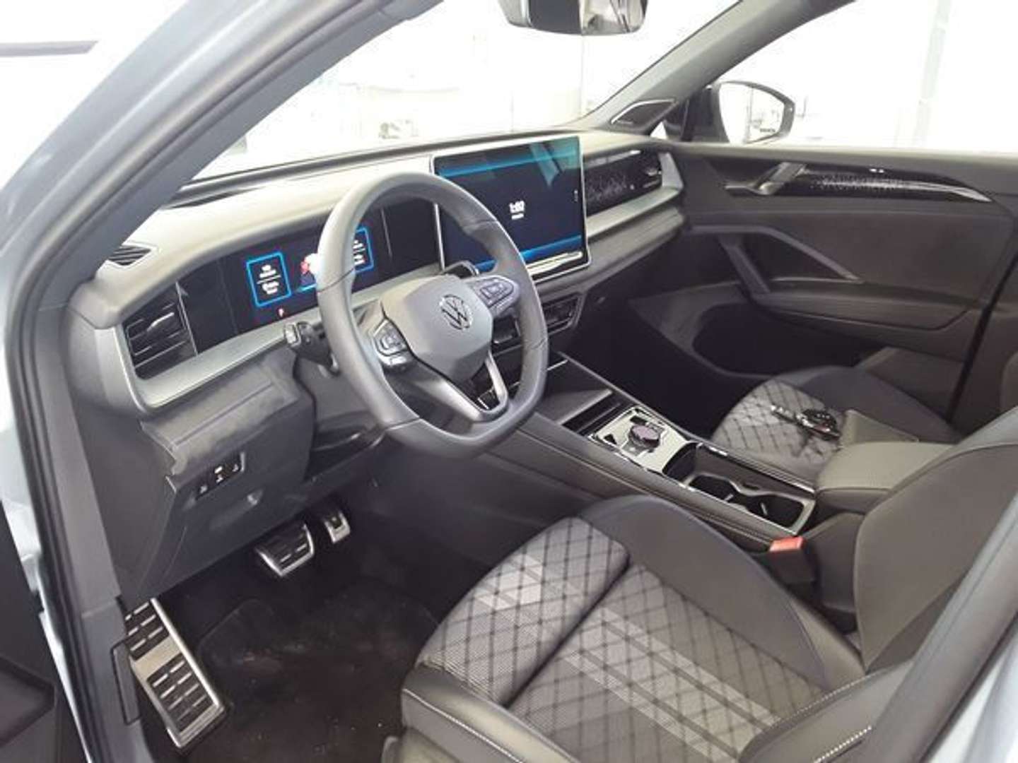 Volkswagen T-CROSS R-Line - 2025 - Joinsteer - #8