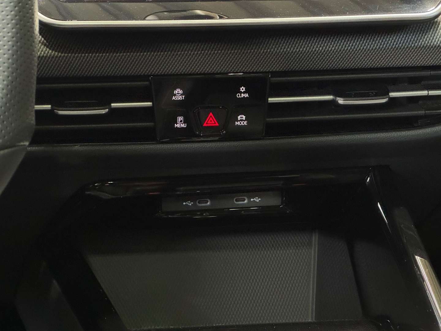 Volkswagen Golf ETSI R-Line - 2025 - Joinsteer - #10