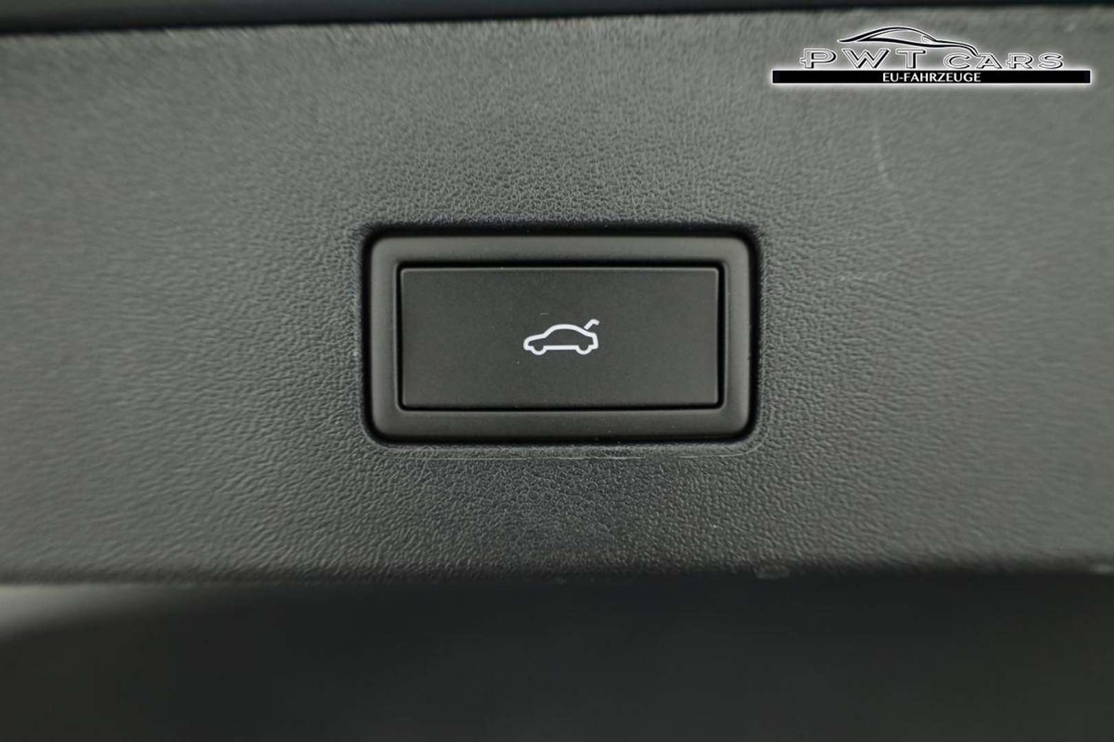 Volkswagen T-CROSS EHybrid Life - 2025 - Joinsteer - #11