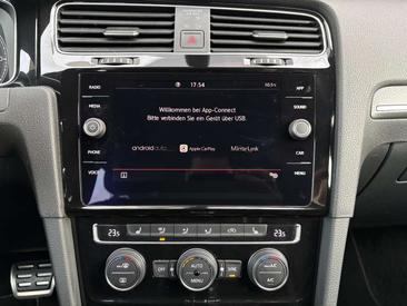 Volkswagen Golf GTI Performance — photo 12