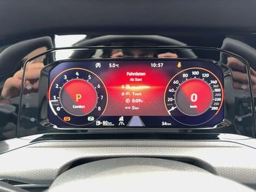 Volkswagen Golf GTI — photo 10