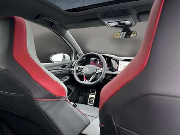 Volkswagen Golf GTI — photo 19