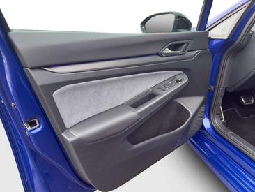 Volkswagen Golf TSI R 4Motion — photo 11