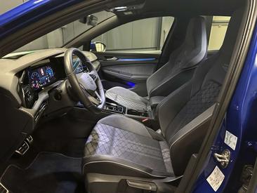 Volkswagen Golf R-Line — photo 13