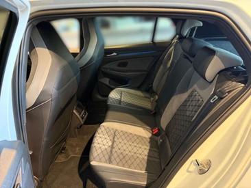 Volkswagen Golf ETSI R-Line — photo 11