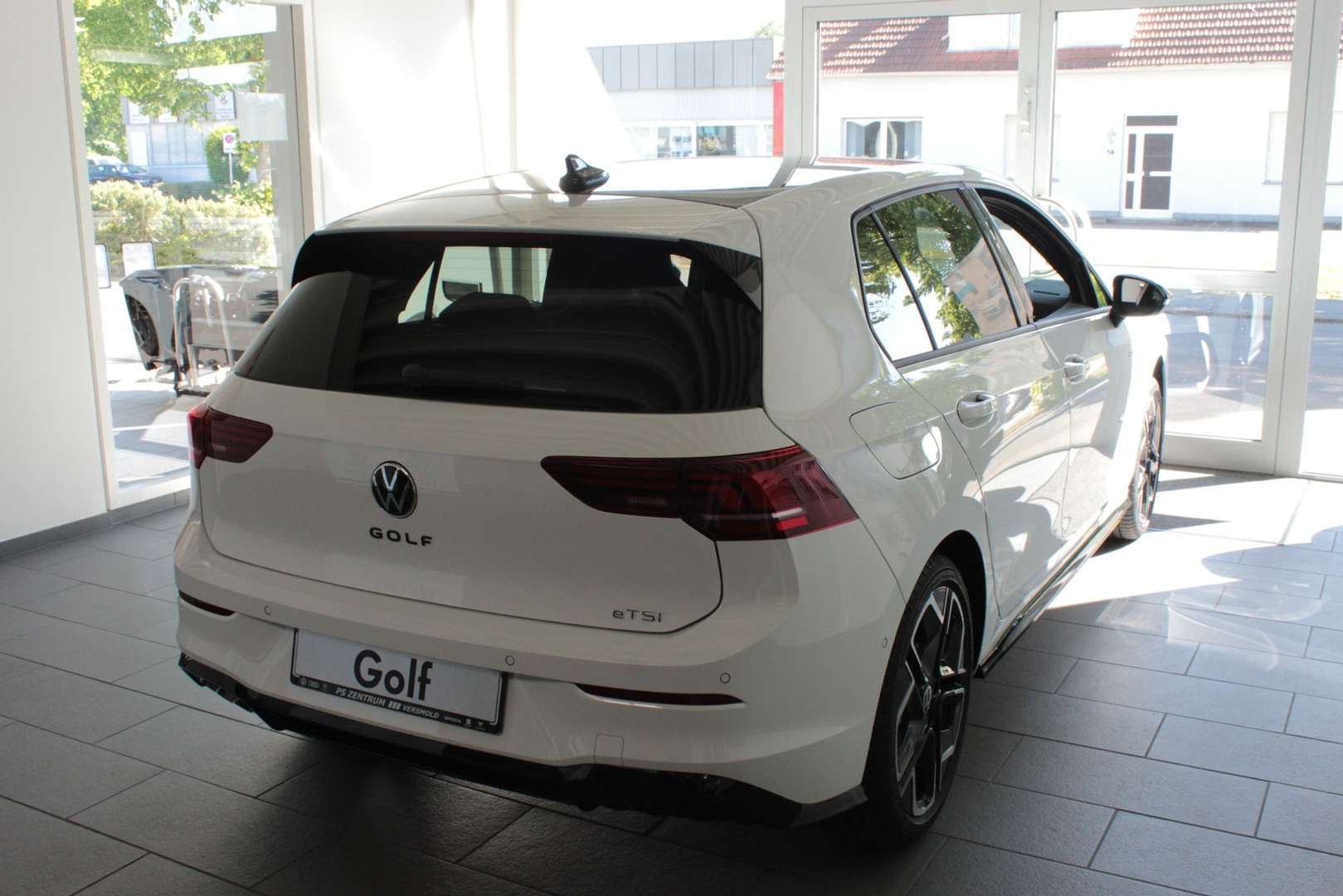 Volkswagen Golf ETSI R-Line - 2025 - Joinsteer - #4