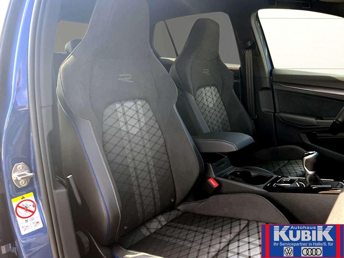 Volkswagen Golf TSI R-Line Black Style - 2024 - Joinsteer - #13