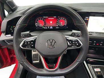 Volkswagen Golf GTI — photo 12