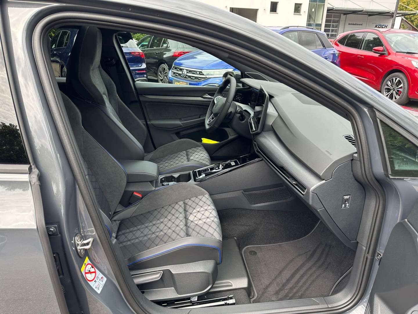 Volkswagen Golf R-Line - 2025 - Joinsteer - #12