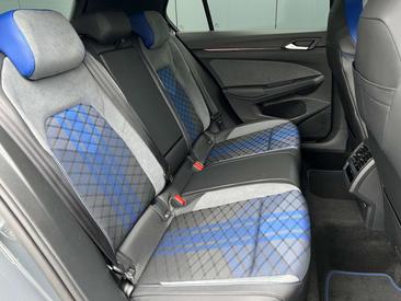 Volkswagen Golf 4Motion R — photo 8