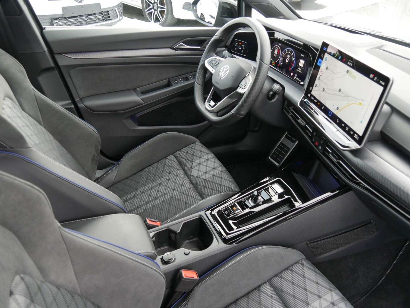 Volkswagen Golf R-Line - 2025 - Joinsteer - #3