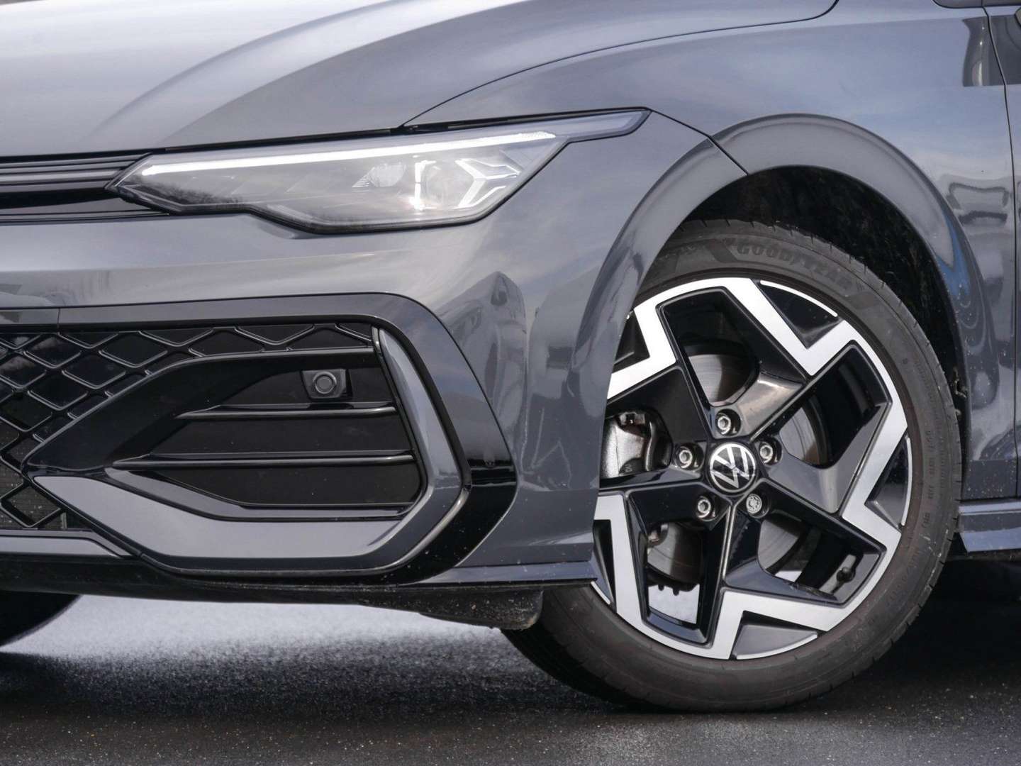 Volkswagen Golf R-Line - 2025 - Joinsteer - #5