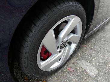 Volkswagen Golf GTI — photo 14