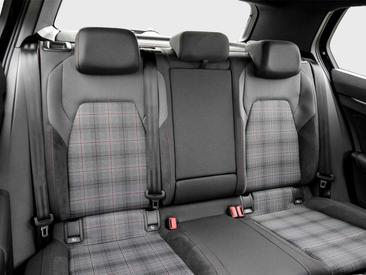 Volkswagen Golf GTI — photo 4