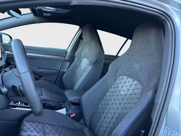 Volkswagen Golf R-Line ETSI — photo 8