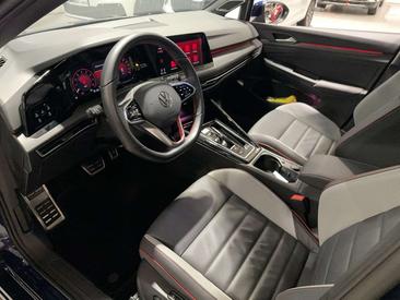 Volkswagen Golf GTI — photo 8