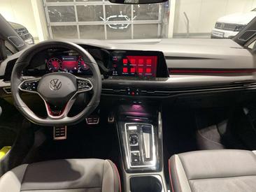Volkswagen Golf GTI — photo 10